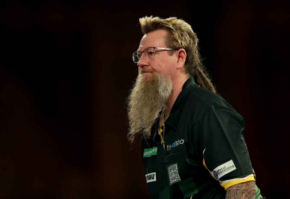 Nature called for Simon Whitlock during his UK Open clash with Damon Heta