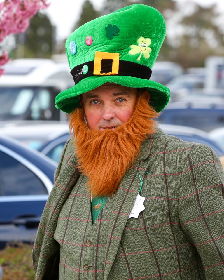 Lots of male guests dressed to celebrate St Patrick’s Thursday with wigs and themed hats