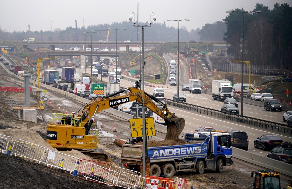 The M25 motorway closes for an entire weekend for the first time