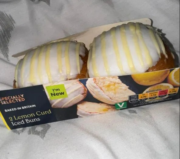 Fans are flocking to their local Aldi to scoop their Lemon Curd Iced Buns