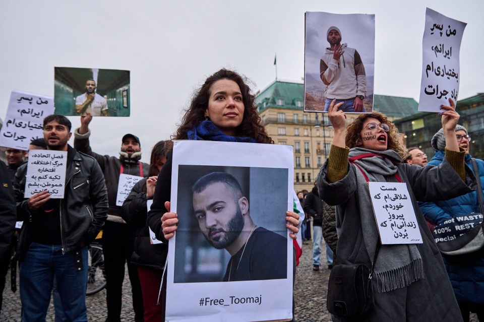 Hundreds protesting in Berlin against the arrest of well-known Iranian rapper Toomaj Salehi in 2022