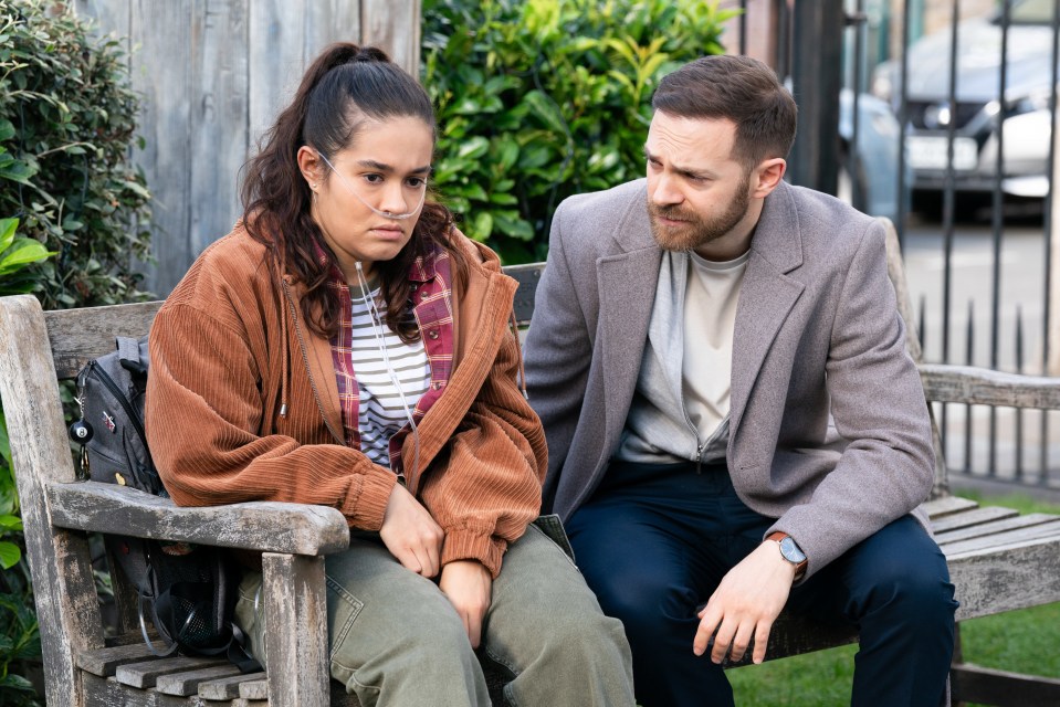 Dean plans to flee Walford with Jade