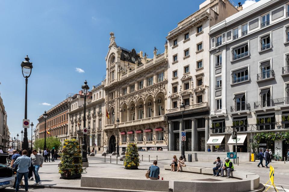 The train would operate from Madrid to Casablanca