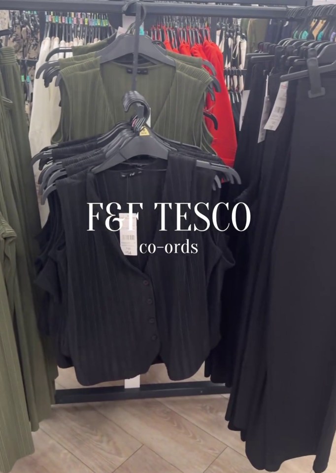 The stunning set was first spot in black and khaki, but Tesco has released new colours