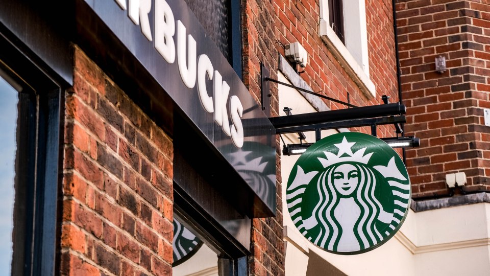 Starbucks is offering a free reusable cup to Reward members