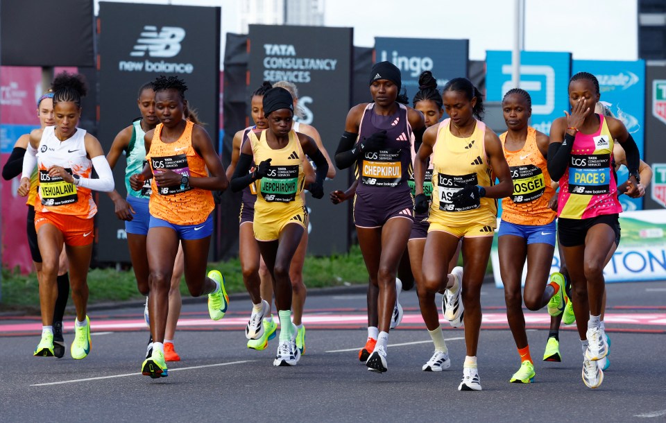 Elite women start at 9.25 am at the London Marathon