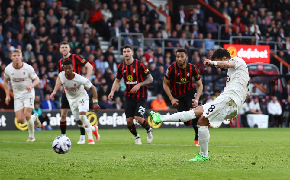 Fernandes converts from the penalty spot