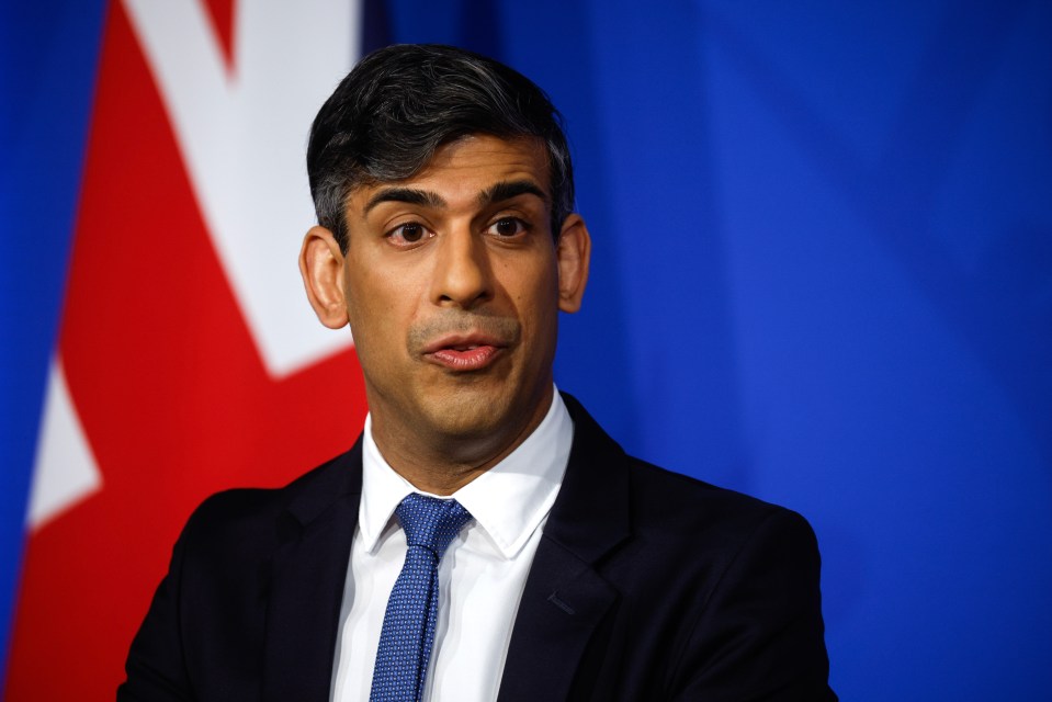 Rishi Sunak stood by the Met Police today amid complaints of the handling of pro-Palestine marches