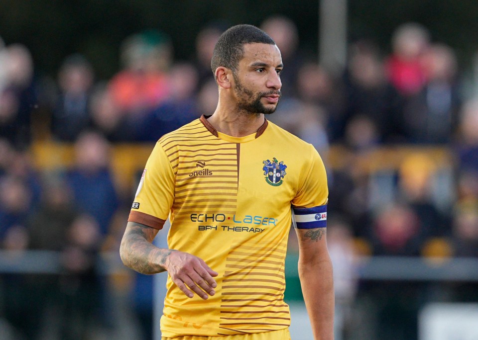 Craig Eastmond has been released by Sutton