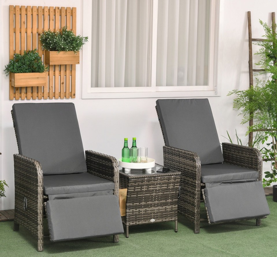 The Outsunny three-piece rattan set has been knocked down to £274