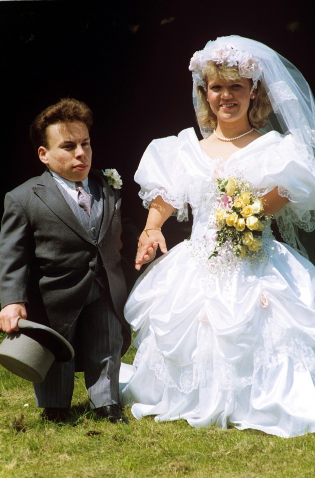  Warwick Davis and Samantha Burroughs were married at Yaxley Church in Cambridgeshire in June 1991