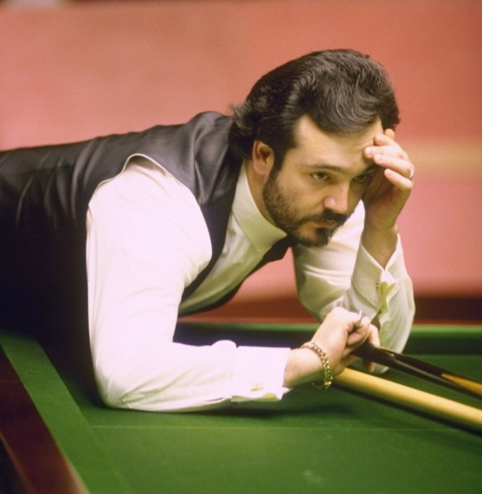 1988:  Peter Francisco of South Africa lines up a shot with the rest during the World Snooker Championships at the Crucible Theatre in Sheffield, England. \ Mandatory Credit: Pascal  Rondeau/Allsport