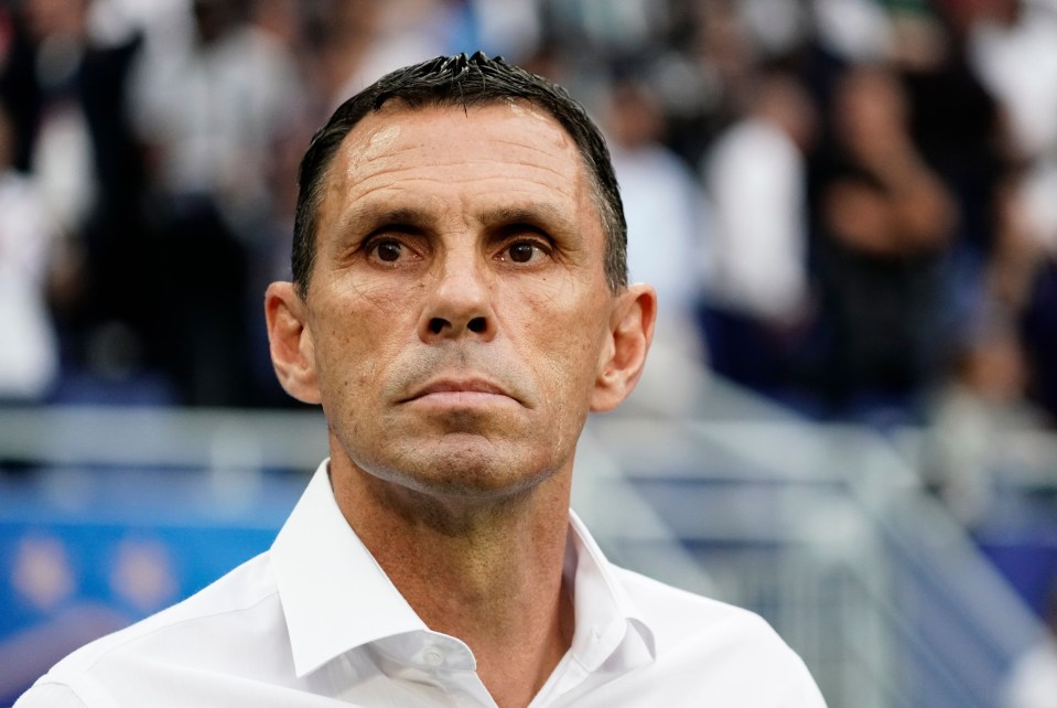 Tottenham legend Gus Poyet believes Arsenal are still in the Premier League title hunt