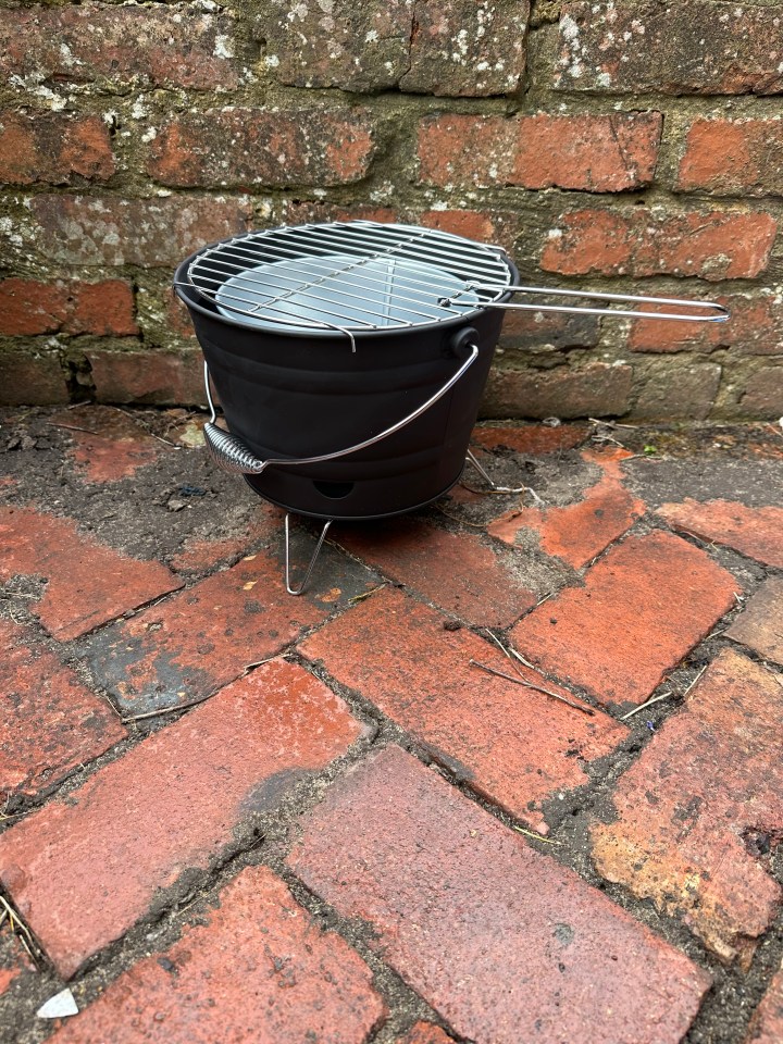 Dunelm Bucket BBQ