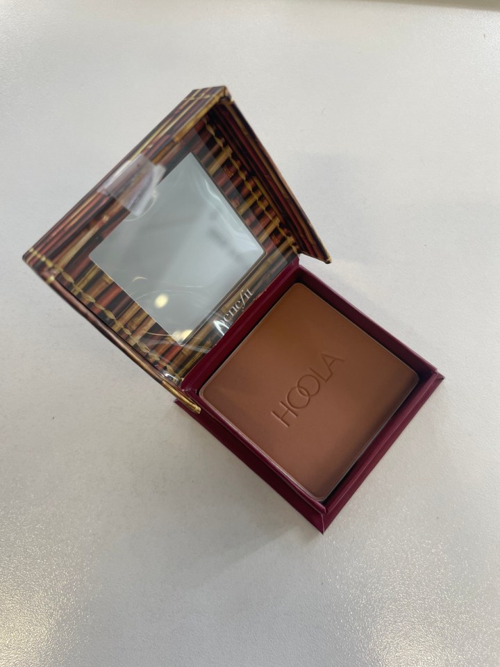 Benefit Hoola Matte Bronzer