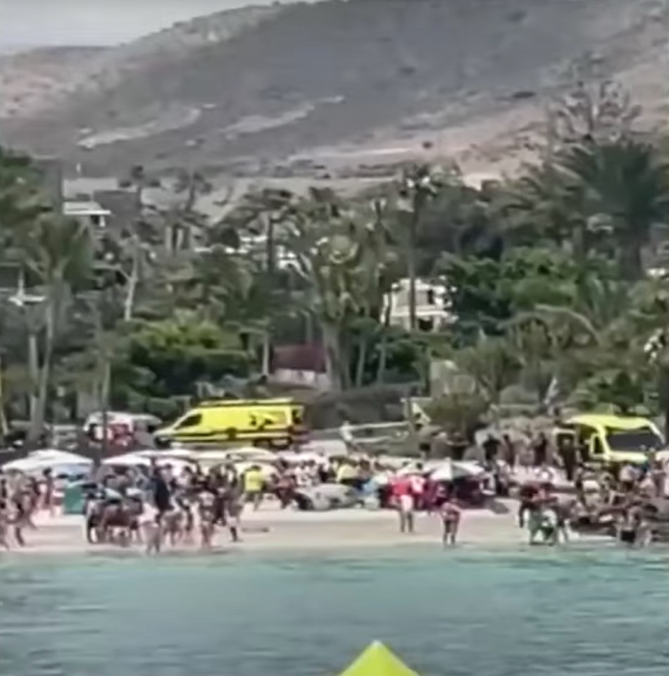 A woman has died after crashing her jet ski in Gran Canaria