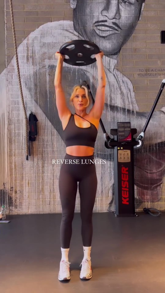 The TV personality flaunted her enviable curves as she hit the gym