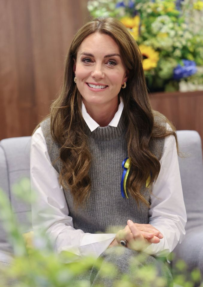 The royal source claimed that Kate's locks were "sent using someone else's name so that the trust didn’t know it was from a royal source"