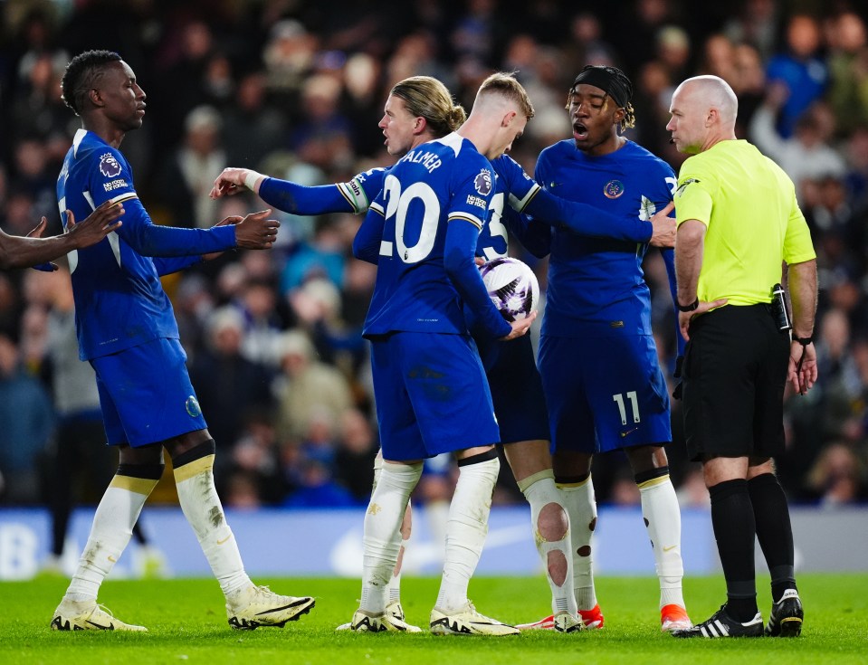 Mauricio Pochettino criticised Chelsea for behaving like 'kids' after a bizarre penalty spat