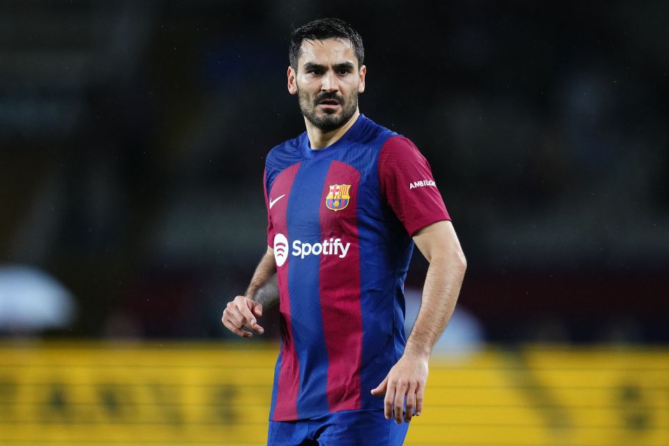 Barcelona's dressing room is divided into four clans amid the row between Ilkay Gundogan and Ronald Araujo