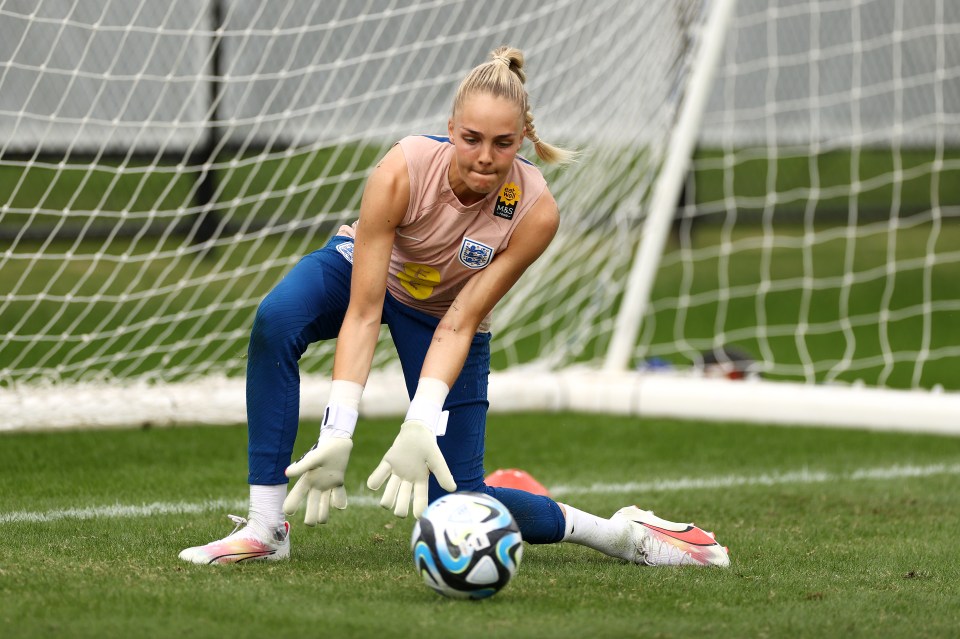 The Man City and England goalkeeper has no intention of putting herself under pressure as she targets a 'safe and quick' return to football