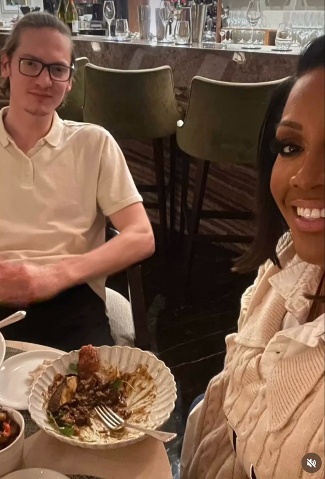 Images show the couple enjoying dinner together