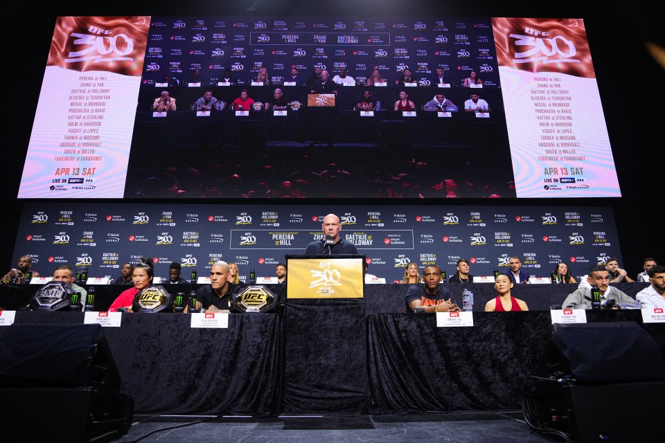 All 26 fighters on the card will be looking to scoop 0,000 bonuses