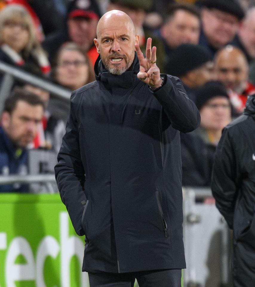 Erik ten Hag could be replaced by the Italian in the summer