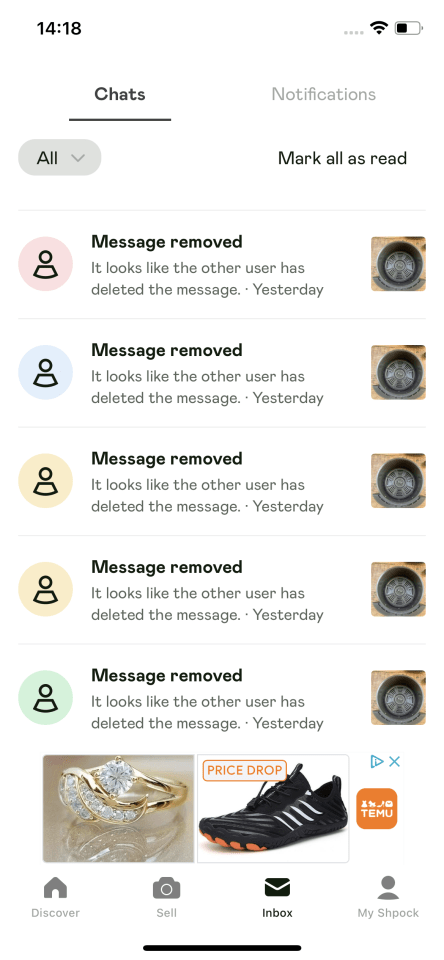 Screengrabs from the app show that scammers quickly deleted offers and messages if Lynsey did not accept or reply in time