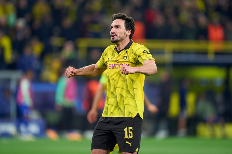 Borussia Dortmund star Mats Hummels trolled Manchester City, Arsenal, Liverpool and West Ham