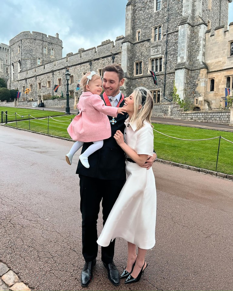 Stuart Broad and his family were snapped at Windsor Castle for his CBE delivery