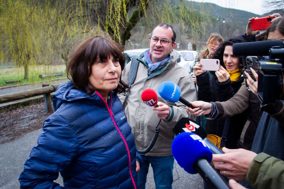 A resident of Vernet being interviewed tragic outcome of little Emile's disappearance