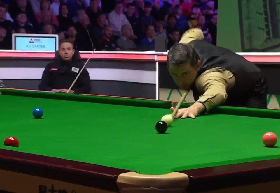 Ronnie O’Sullivan stormed to a 10-2 grudge victory over Ali Carter