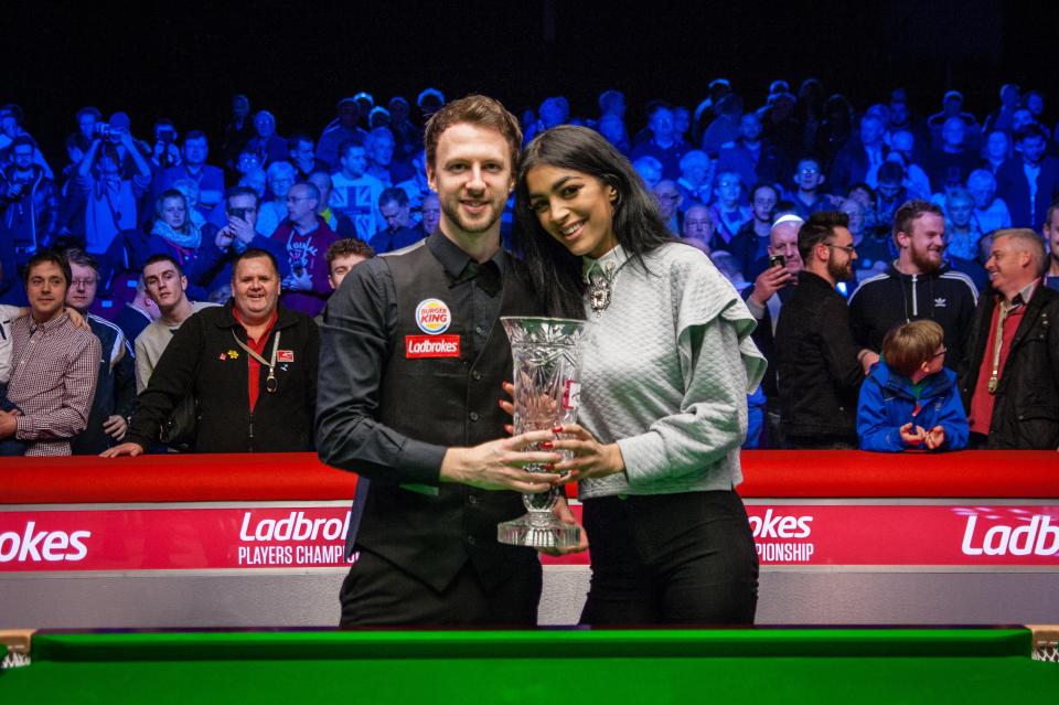 Khadijah helps ex-boyfriend Judd Trump celebrate winning the Ladbrokes Players Championship in 2017