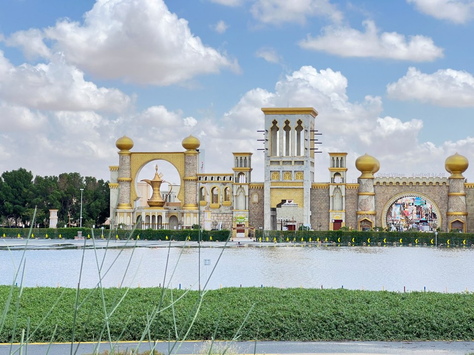 Water floods major Dubai shopping complex Global Village