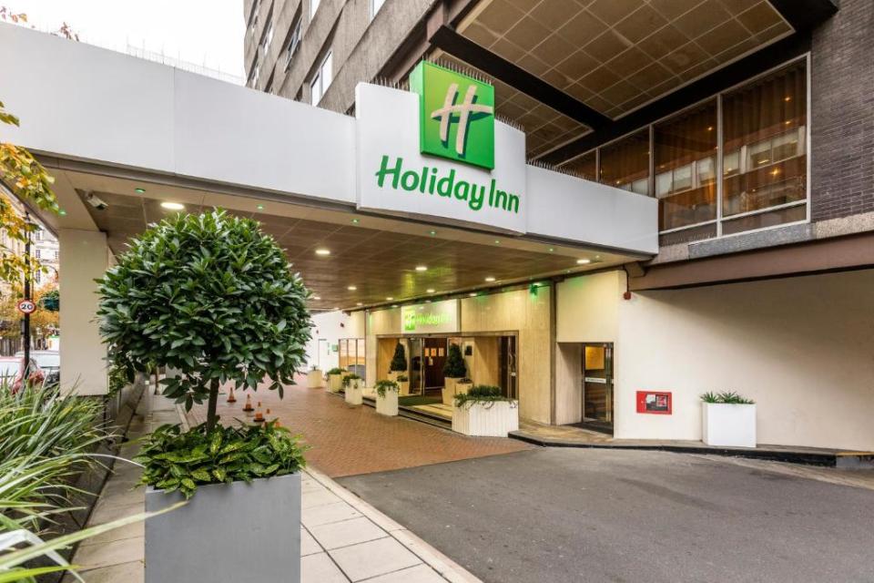 Our undercover reporter was pressured into signing up for potentially deadly £5,000 surgery following a disturbing consultation at a Holiday Inn hotel in Regent’s Park, central London