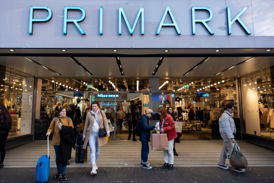 Fashion fans are racing to Primark to snap up a £14.50 co-ord that's perfect for summer