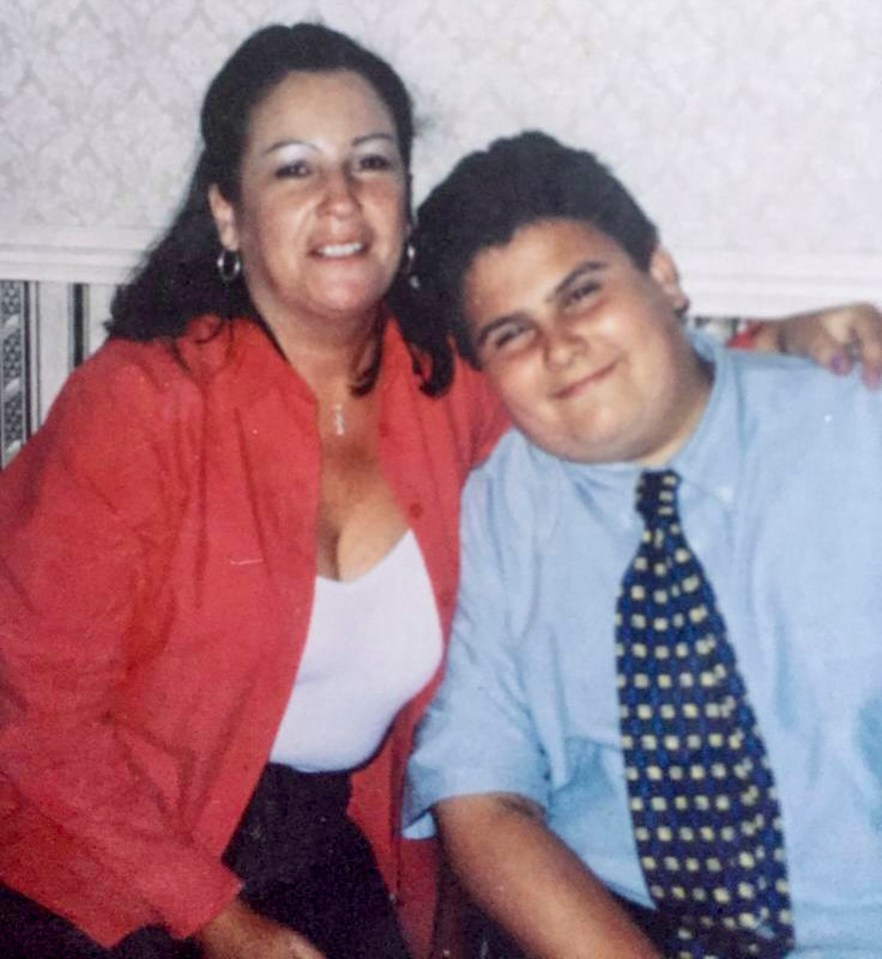 Jason began overeating as a teenager while grieving his dad’s death