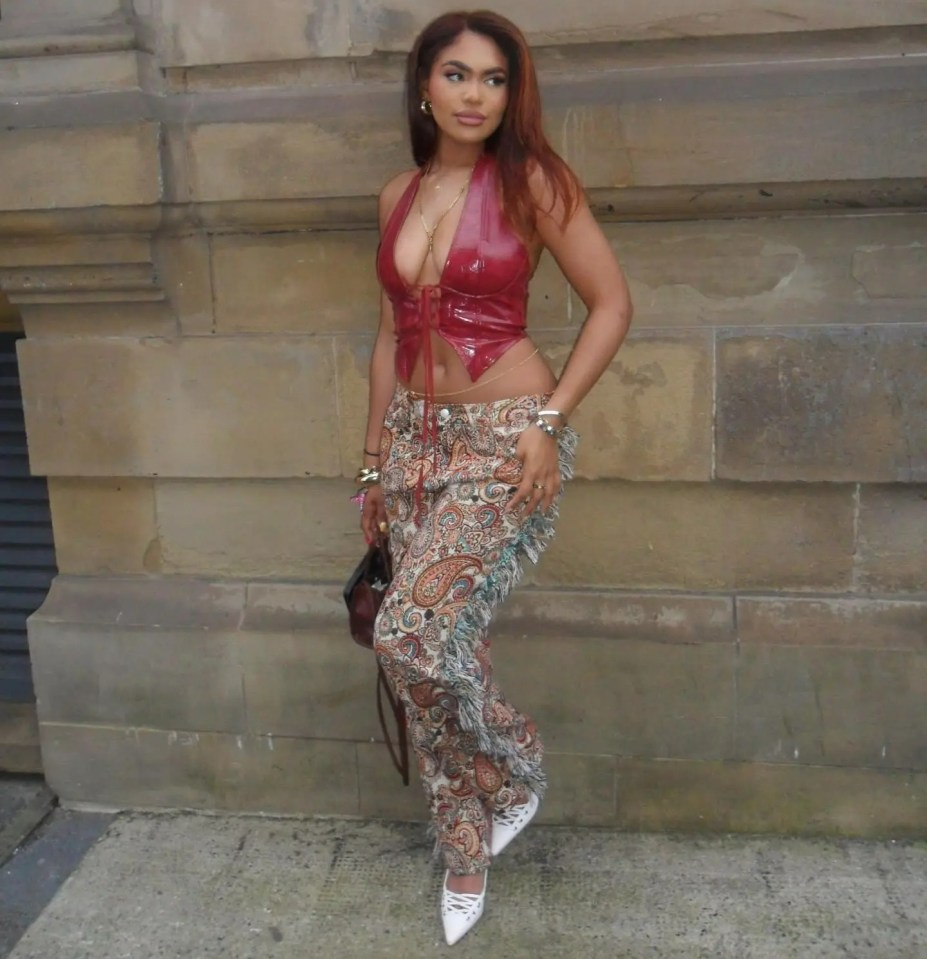 The Tyneside-born beauty paired the top with stunning red highlights in her hair