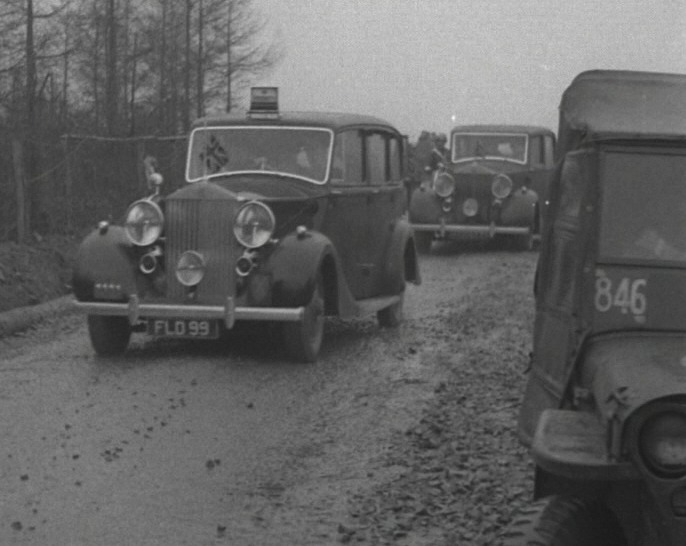 Winston Churchill and Monty visiting the warzone in the Wraith