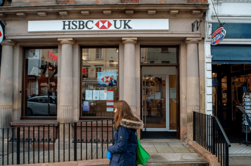 HSBC have closed down 743 branches during the time period