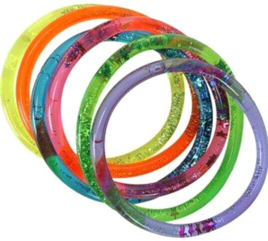 Amongst the noughties trends she hates are also colourful bangles