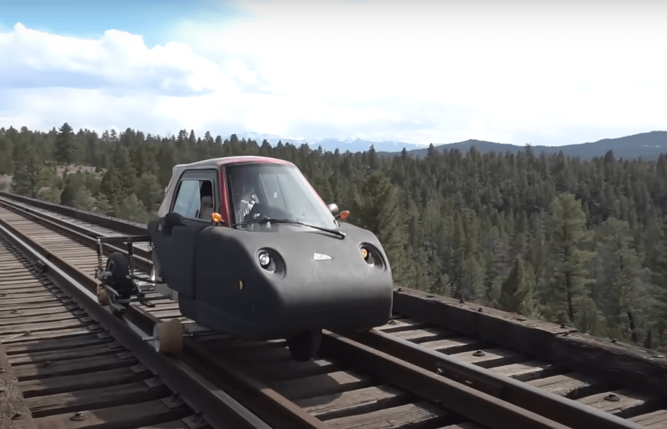 YouTuber Matt Spears decided to transform a car into a train