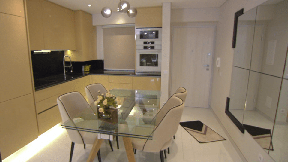 It had an open plan layout with a stunning kitchen diner section