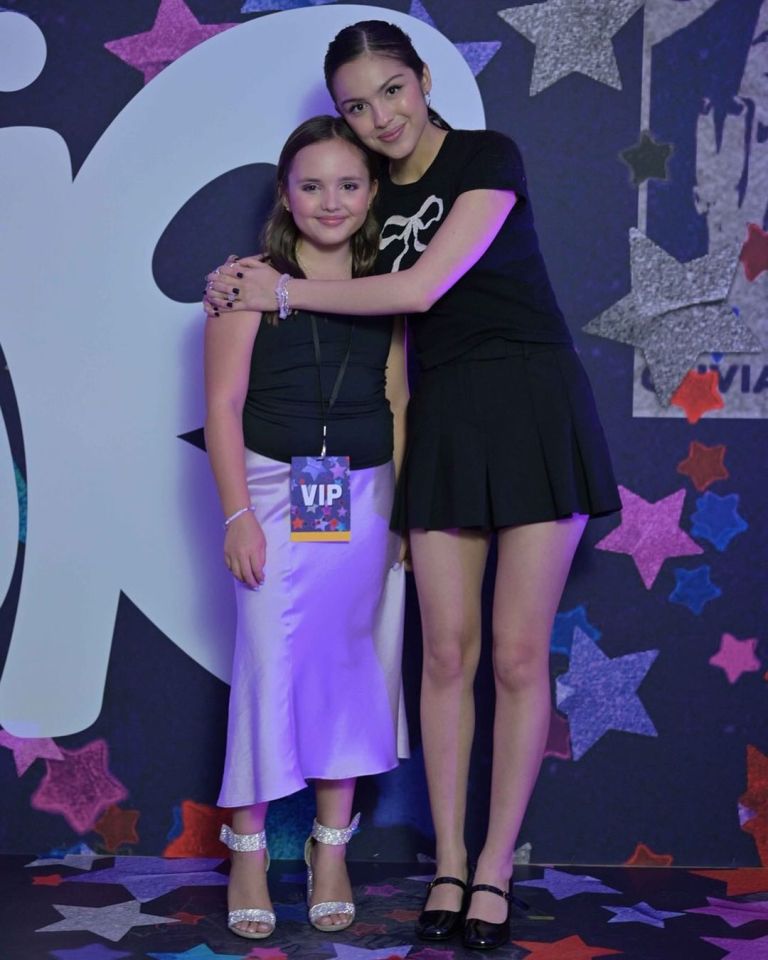 Over the weekend, Fifi was more than a little excited to meet idol Olivia Rodrigo