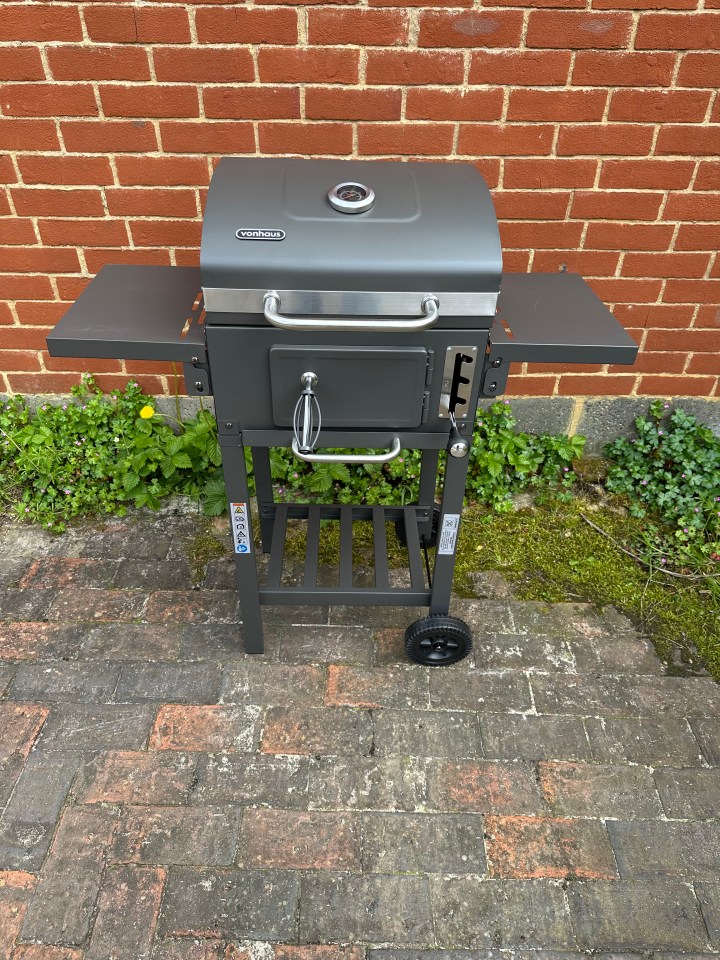 Von Haus Compact Charcoal BBQ