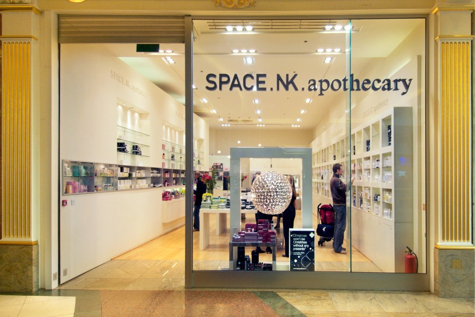 a store called space.nk.apothecary in a mall