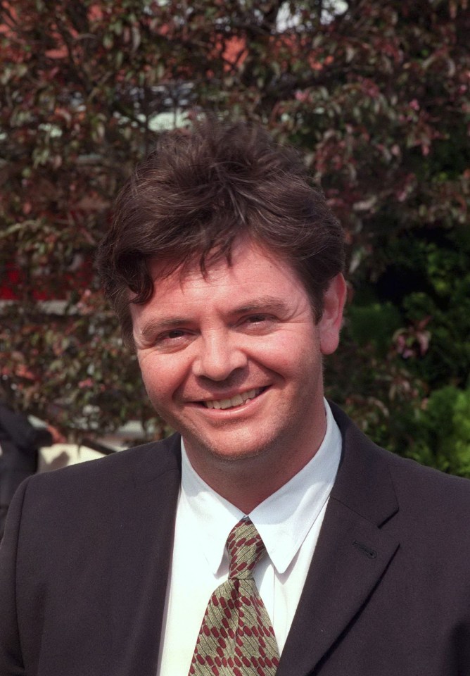 Phil Middlemiss played Des Barnes on Coronation Street from 1990 to 1998