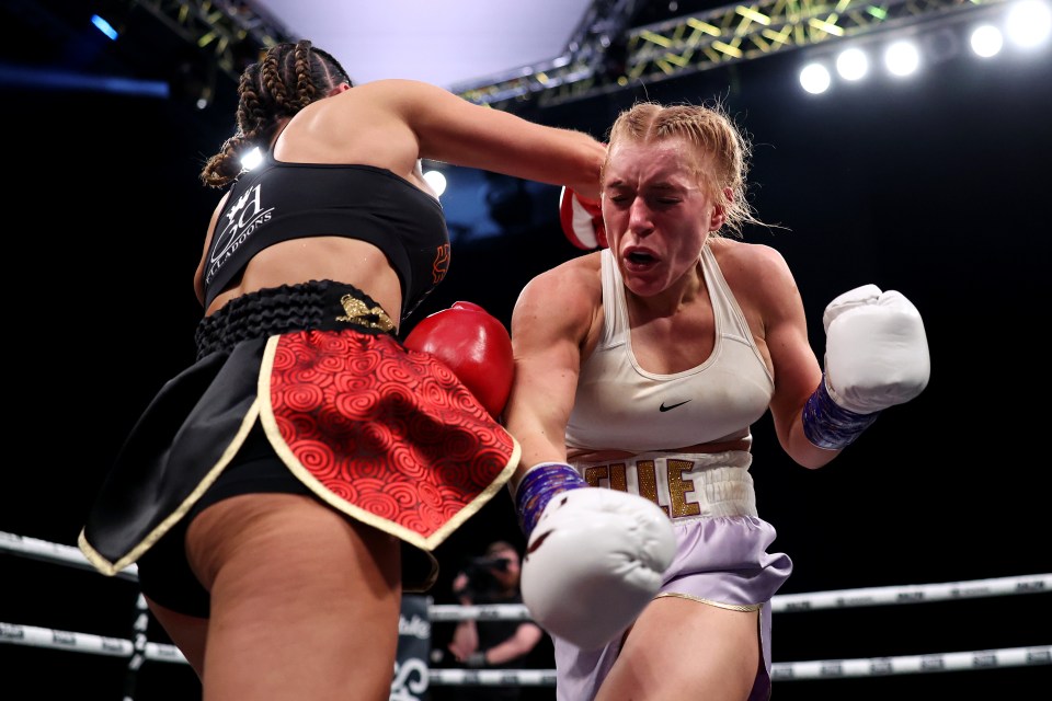 Elle Brooke and Andrea Jane exchanging blows during their fight at First Direct Arena, Leeds on January 20, 2024