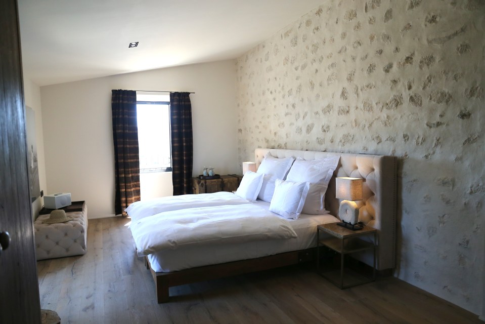 The villa was built in the 14th Century and has brick walls in the bedrooms